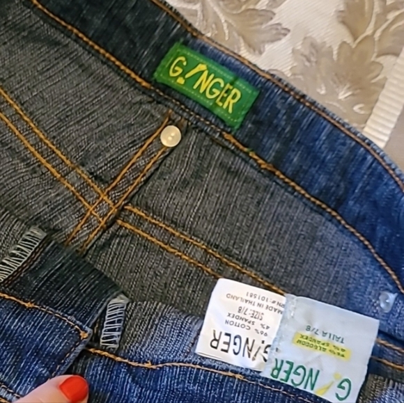 NWT Cropped Jeans ❤ - Picture 8 of 8